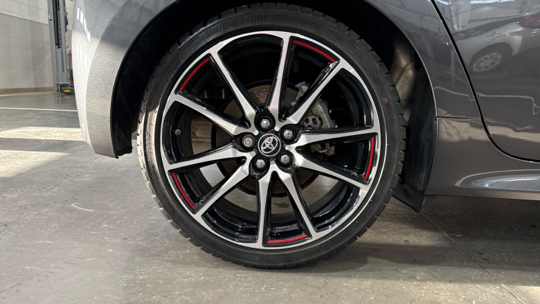 Toyota Yaris 1.5 Hybrid GR Sport 5dr CVT Hybrid Hatchback